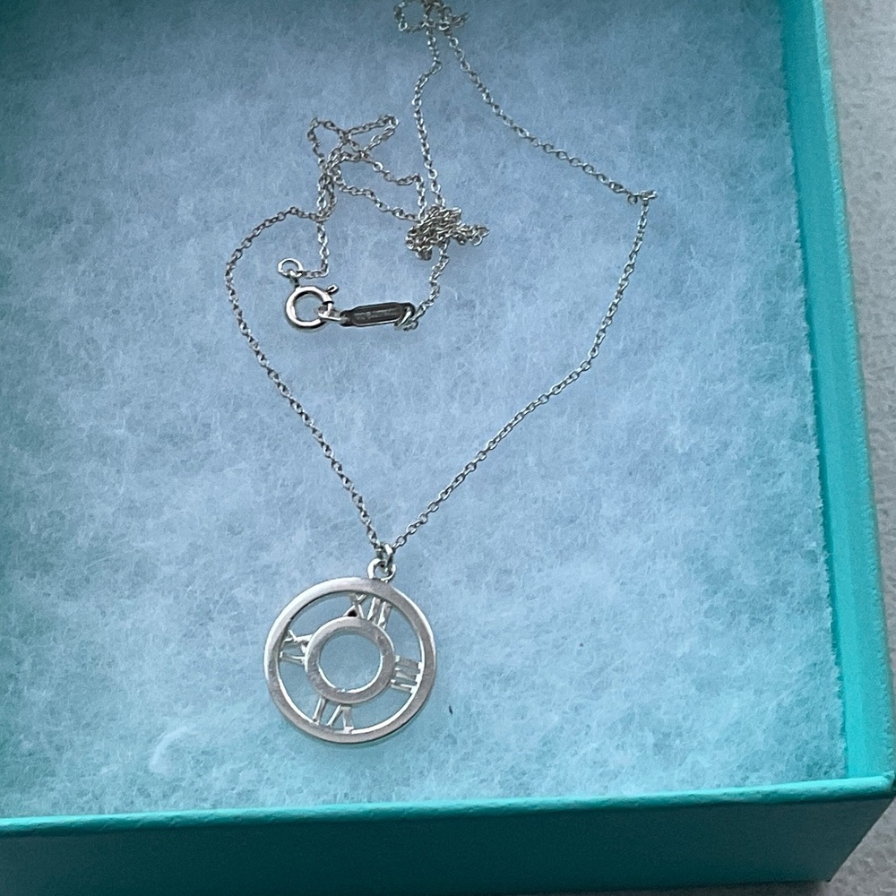 Authentic Tiffany Atlas necklace